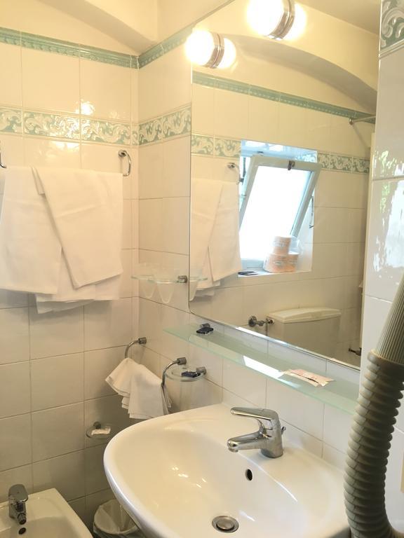 Hotel Villa Villoresi 塞斯托－菲奥伦蒂诺 外观 照片